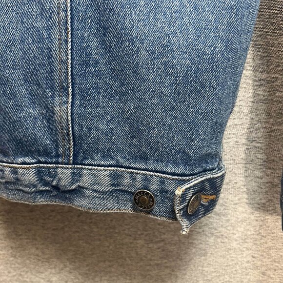 Mecca Jeans Co Denim Jacket Womens Medium Blue Button Up Distressed Faded - Picture 13 of 14